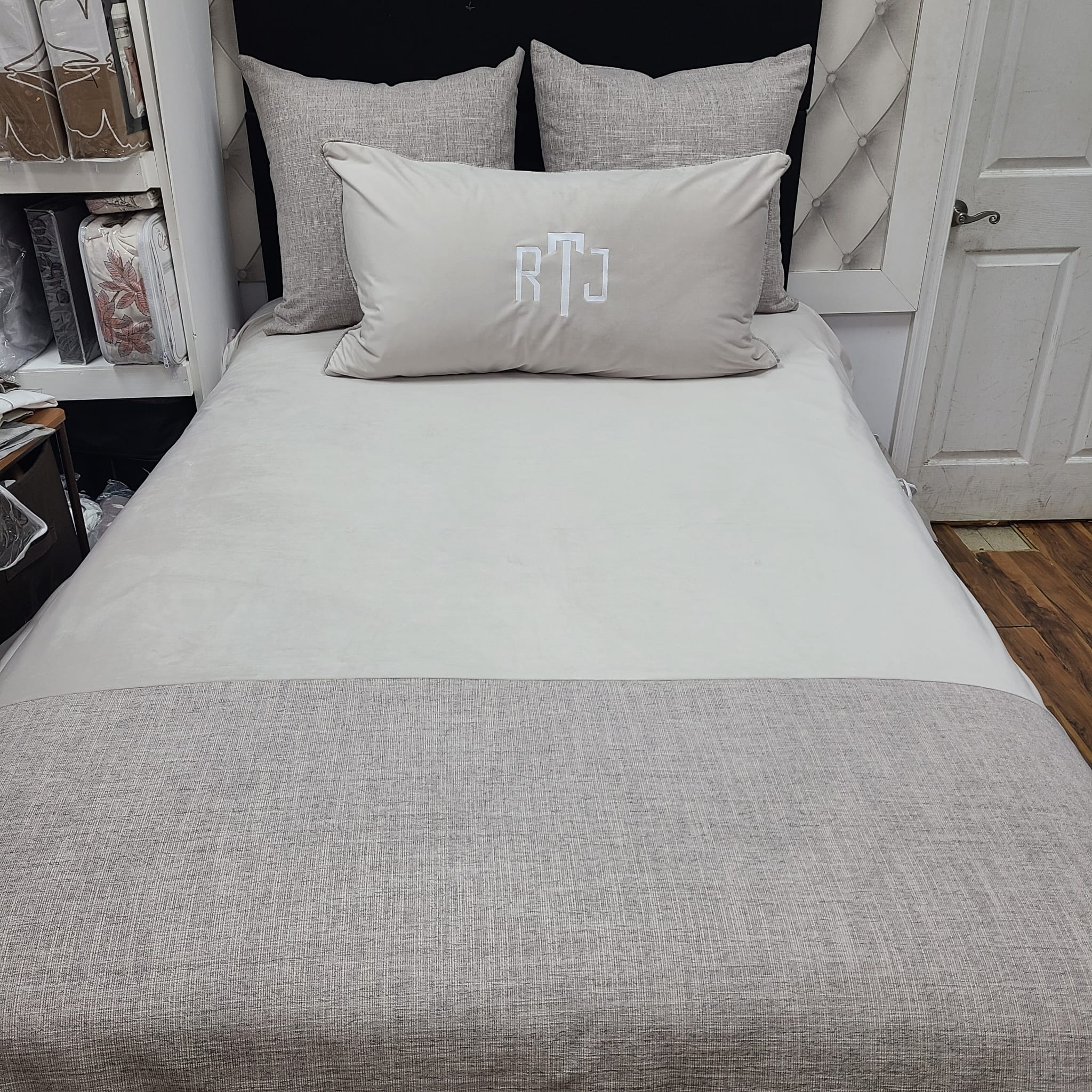 Custom Concept 676 Duvet Cover Bedding Set