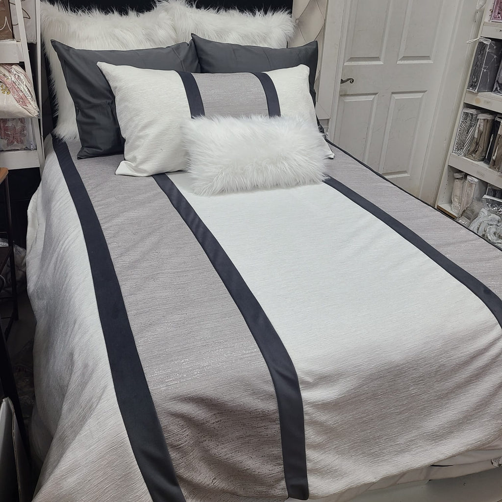 Custom Concept 677 Duvet Cover Bedding Set