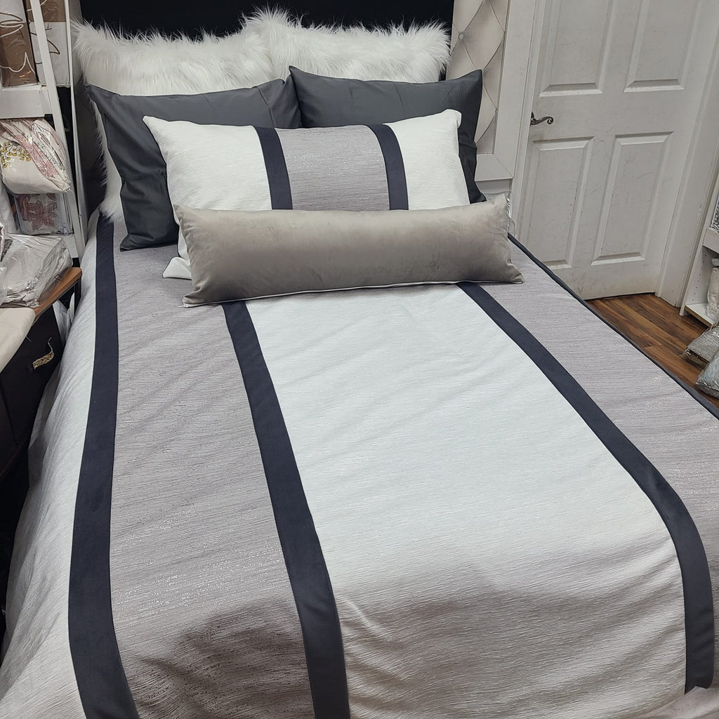 Custom Concept 677 Duvet Cover Bedding Set