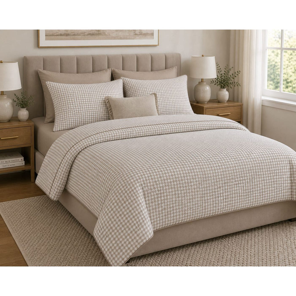 The Houndstooth Deluxe Duvet Cover Bedding Set