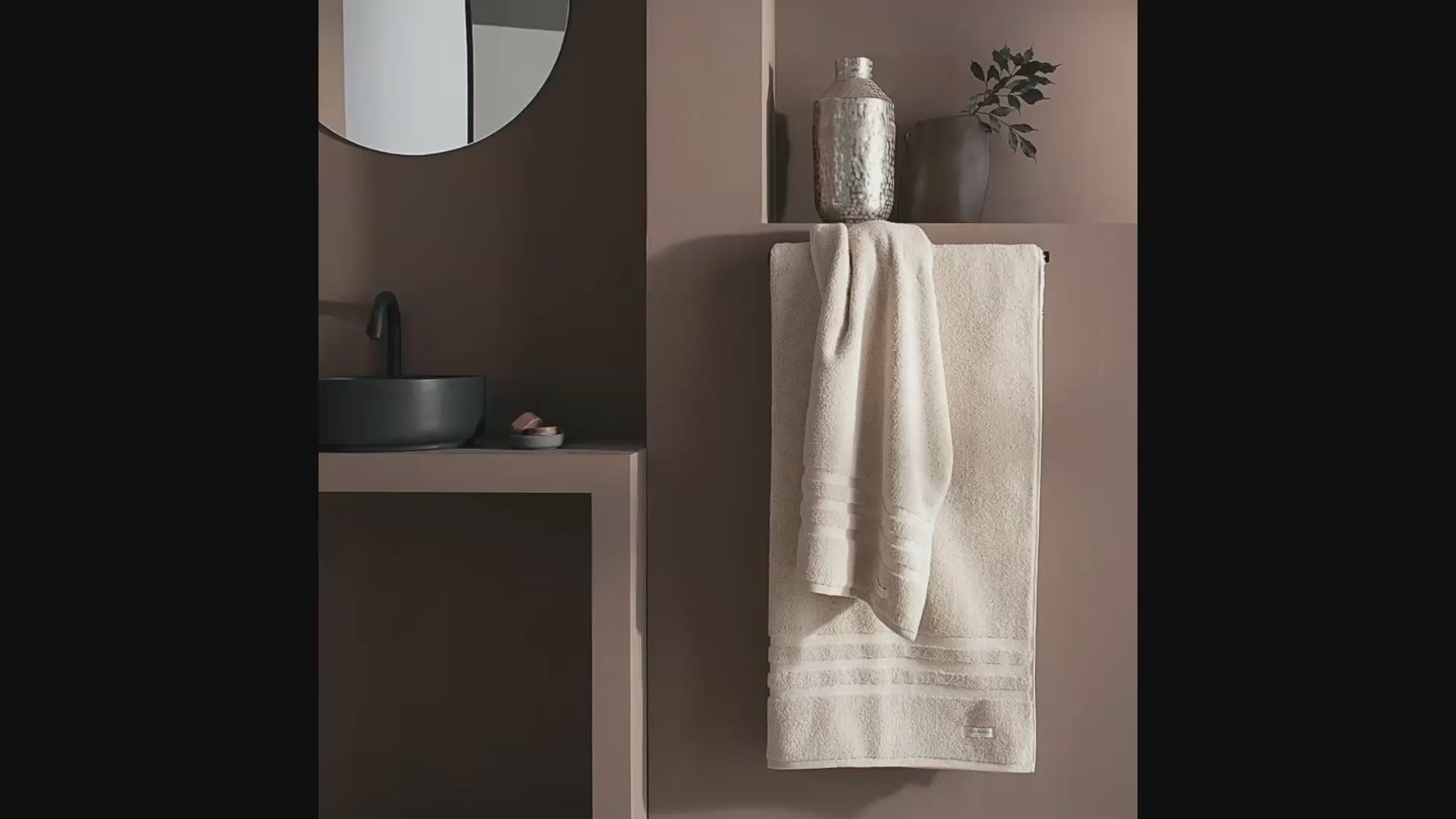 Luxury Hotel Style Bath Towel Plush Brazilian Cotton by Veluda
