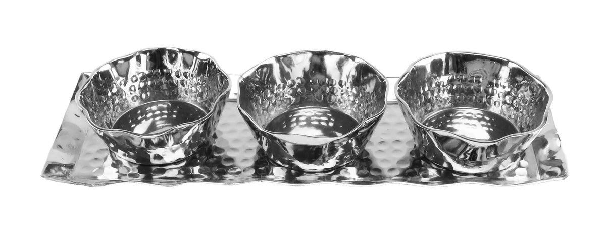 Rectangular Tray with 3 Round Bowls with Wavy Rim