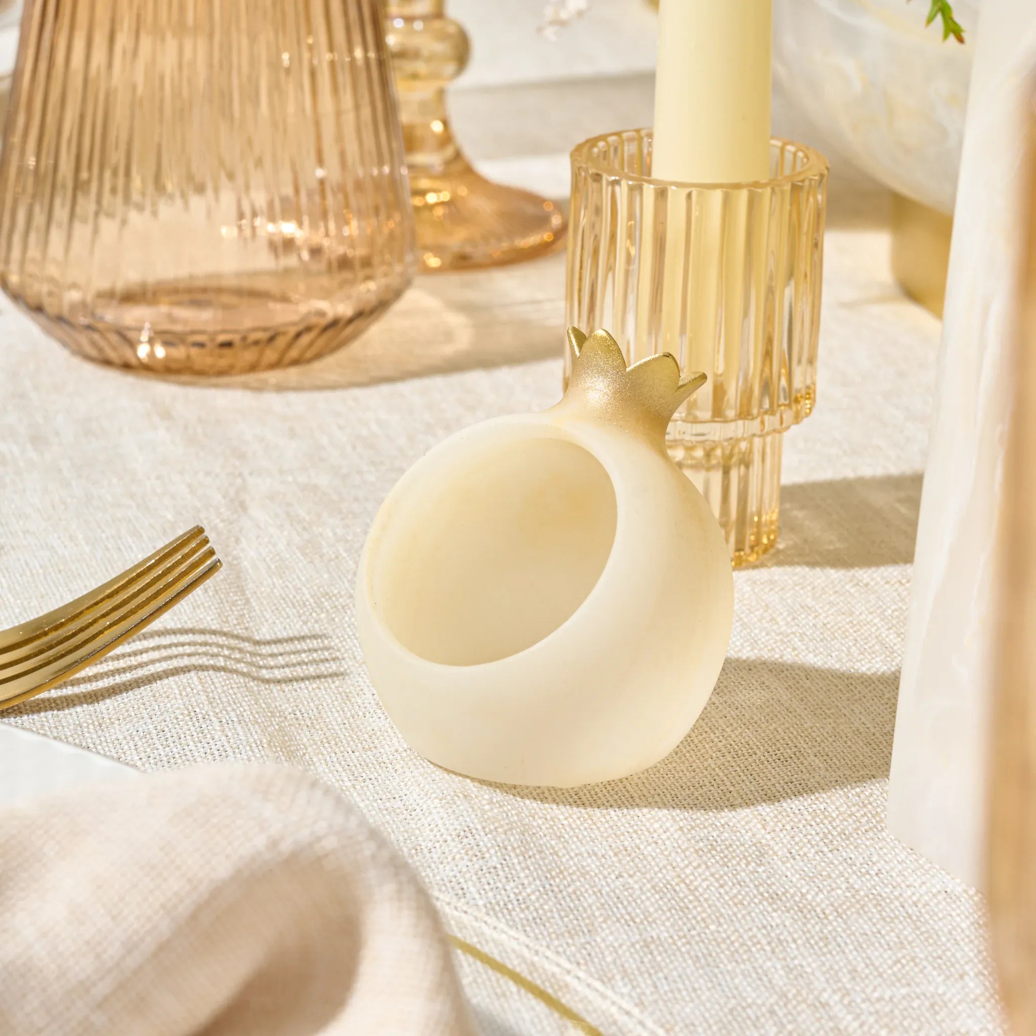 Set of 4 pomegranate honey dishes with mini gold spoons (ראש השנה)