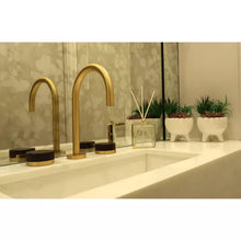 Load image into Gallery viewer, Gold Framed Square Shaped Diffuser
