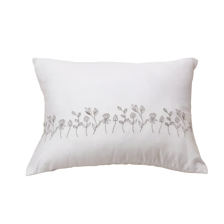 Hotel Collection in White/Baby Grey