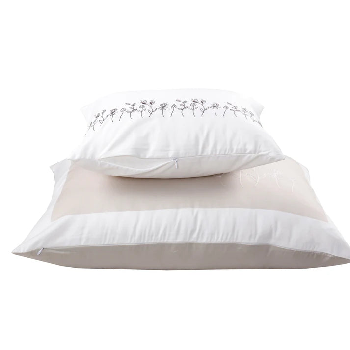 Hotel Collection in White/Stone