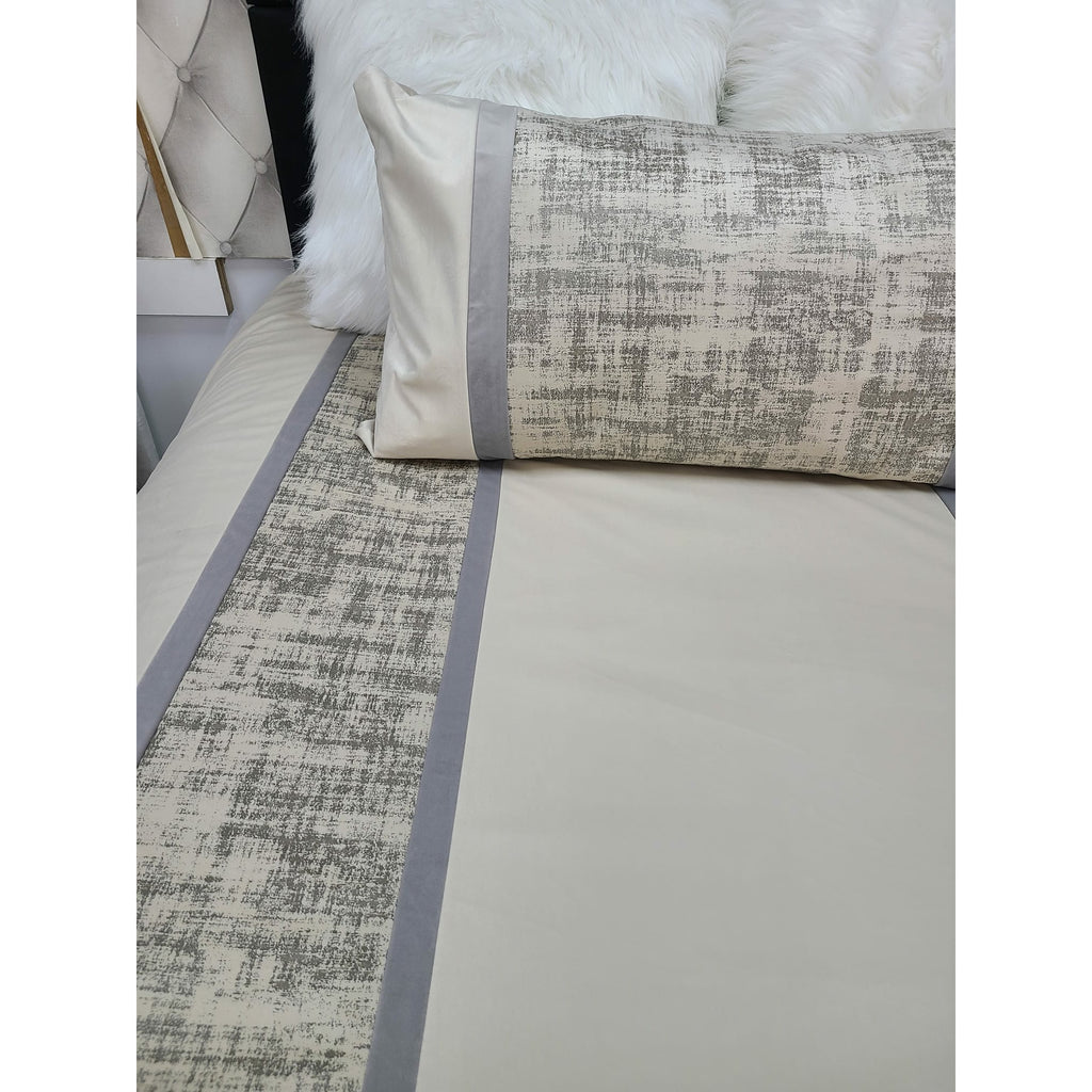 Custom Concept 559 Duvet Cover Bedding Set