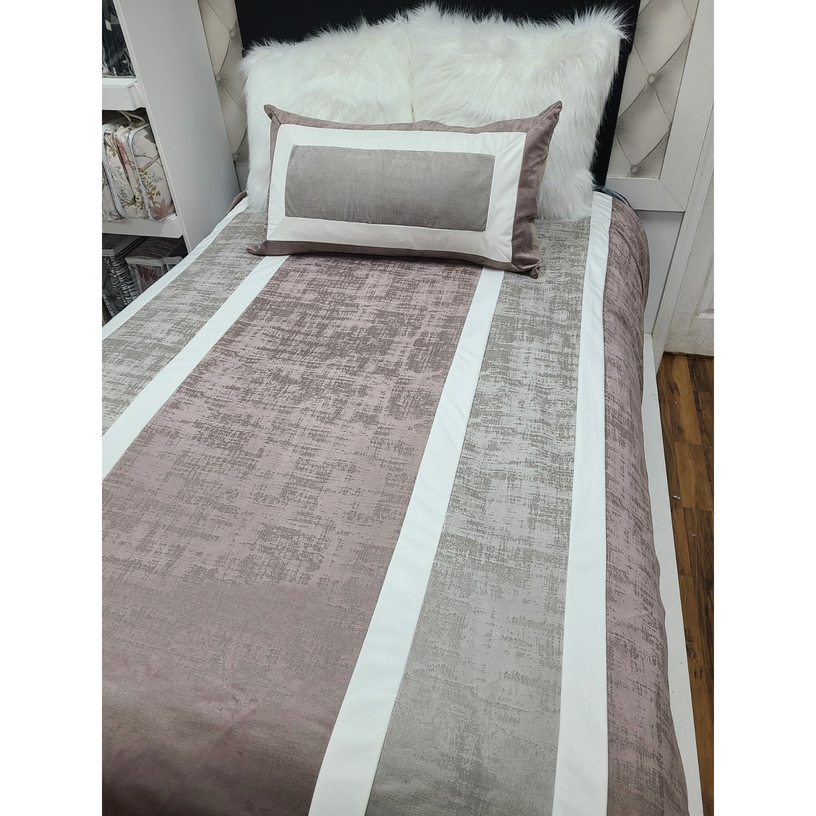 Custom Concept 570 Duvet Cover Bedding Set