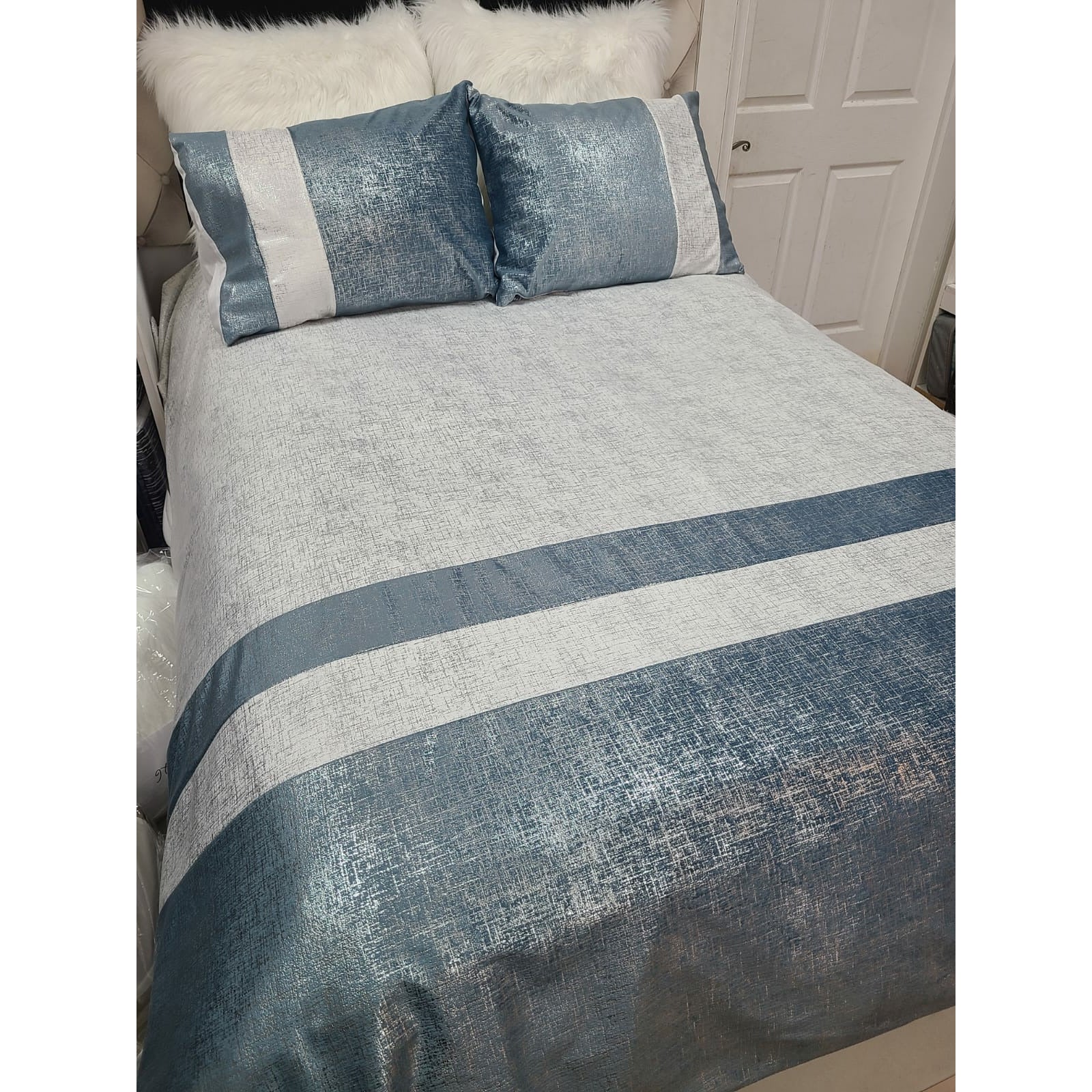 Custom Concept 576 Duvet Cover Bedding Set