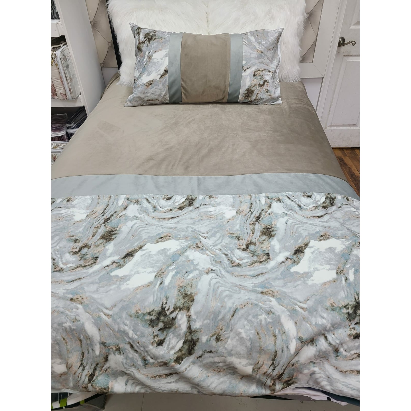 Custom Concept 577 Duvet Cover Bedding Set
