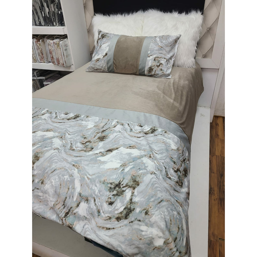 Custom Concept 577 Duvet Cover Bedding Set