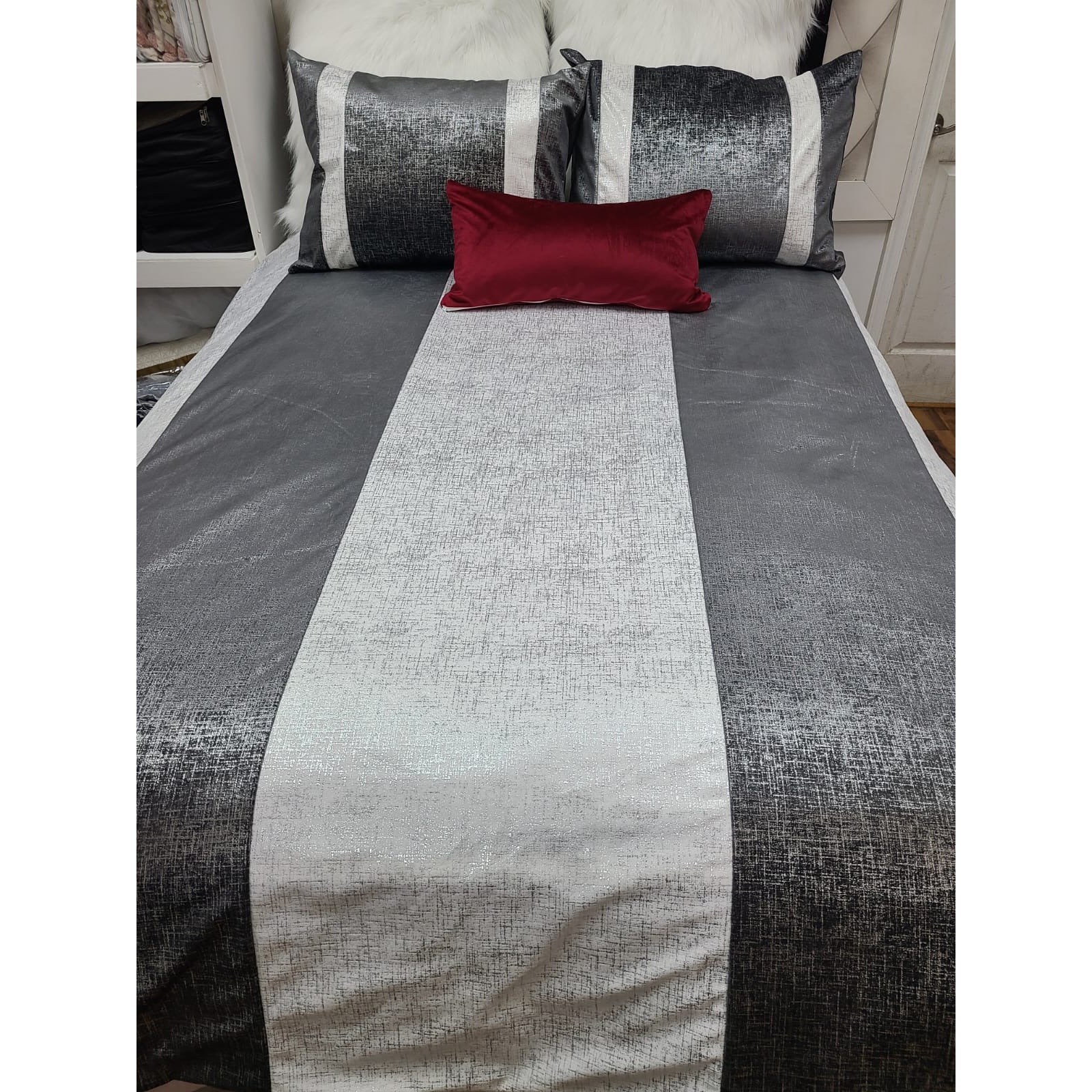 Custom Concept 601 Duvet Cover Bedding Set