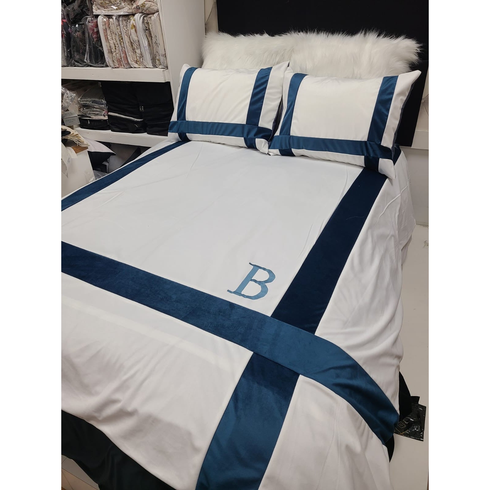 Custom Concept 611 Duvet Cover Bedding Set