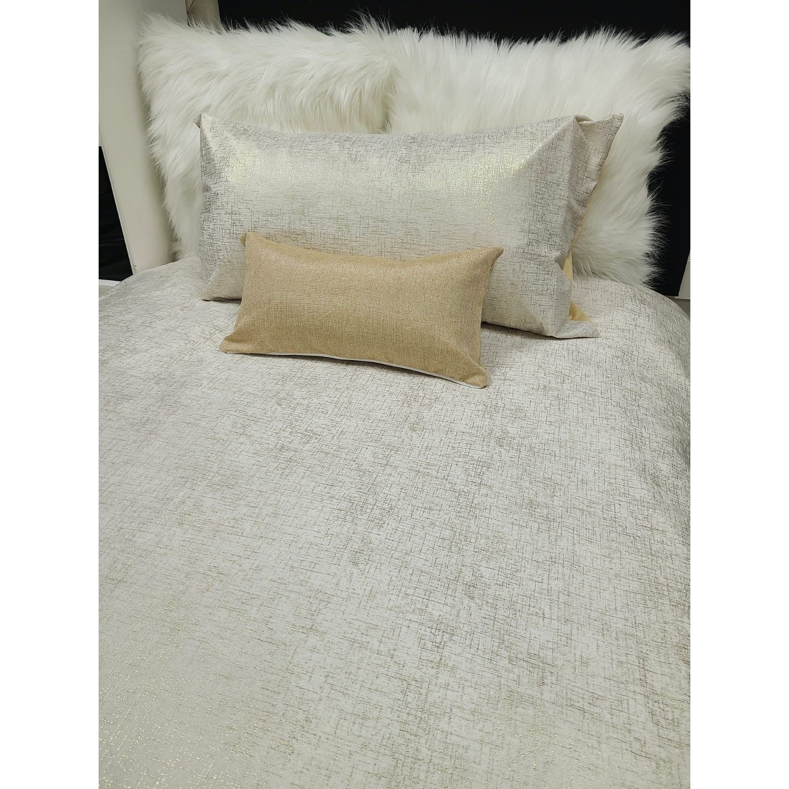 The Gilden Duvet Cover Bedding Set