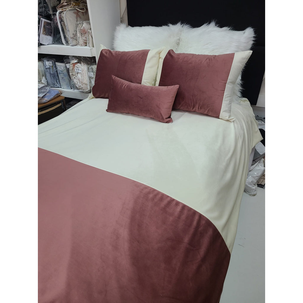 Custom Concept 640 Duvet Cover Bedding Set